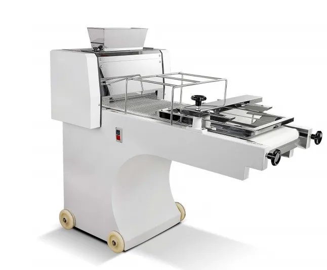 Stroj na stvoření chleba toast